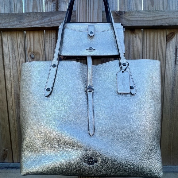 Coach Gold Metallic Market Tote F76776 & Wallet 22882 Clutch Set - Picture 4 of 16